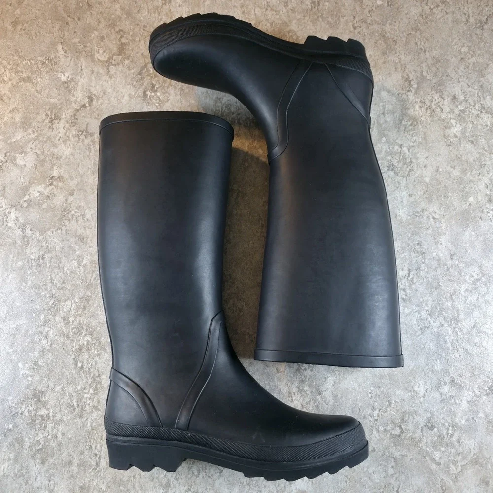 J. Crew | Black Tall Lug-Sole Waterproof Minimalist Preppy RainBoots Womens 8